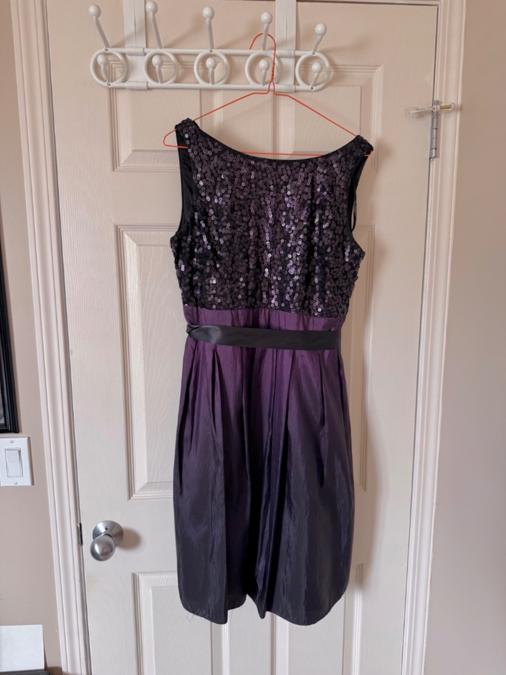 Bellissima Sleeveless Sequin Dress – Purple/Black – Women’s Size 12